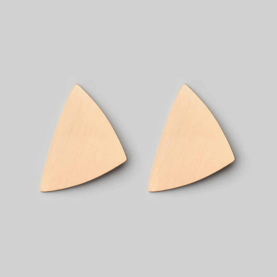 Geometrische Ohrstecker in Dreiecksform