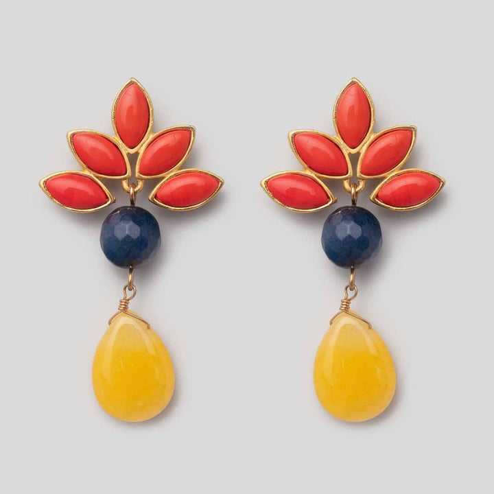 Ohrstecker mit Blüte und Jadetropfen - Blau und Gelb
