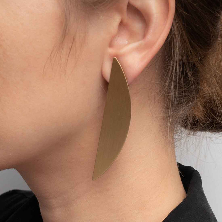 Ohrhänger Satin Brass - matte Halbkreise